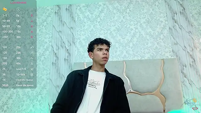 Snapshot of keahi_tay chatting on March 16, 11:36 am keahi tay online show from March 16, 11:36 am