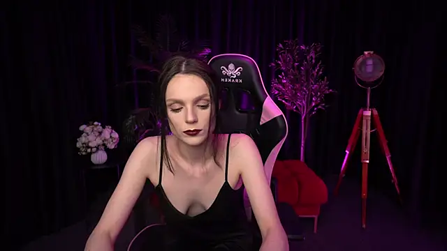 Wild Alice me online show from April 19, 3:22 pm