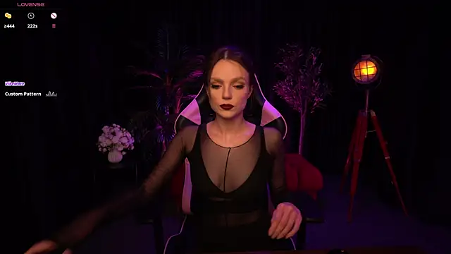 Wild Alice me online show from June 4, 3:40 pm