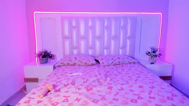 Liia Collins online show from February 28, 5:58 pm