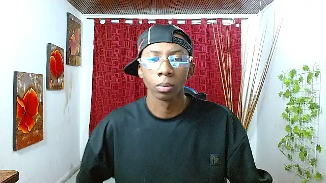 milo018 online show from April 28, 9:03 am