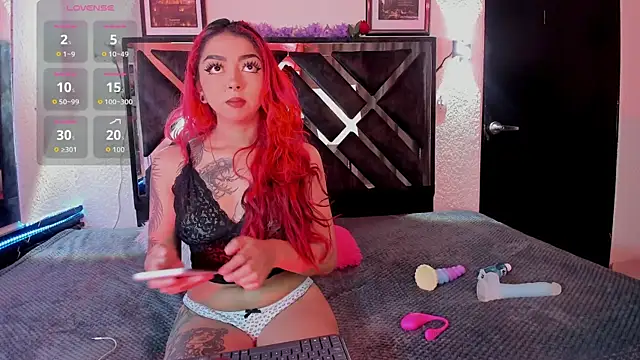 Snapshot of poyson_ivy chatting on March 27, 7:03 am poyson ivy online show from March 27, 7:03 am