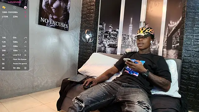 Snapshot of toower_ chatting on March 11, 4:18 am toower online show from March 11, 4:18 am