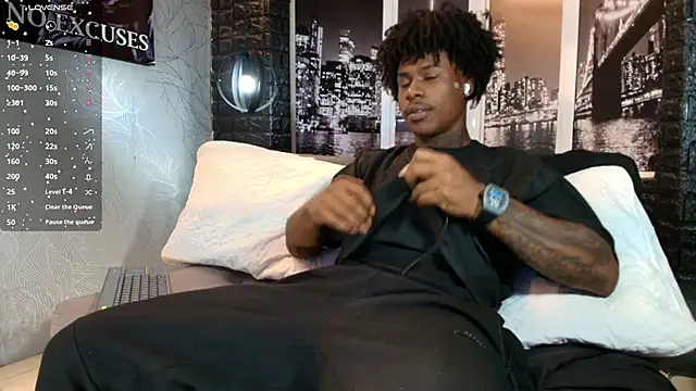 Snapshot of toower_ chatting on March 24, 3:33 am toower online show from March 24, 3:33 am