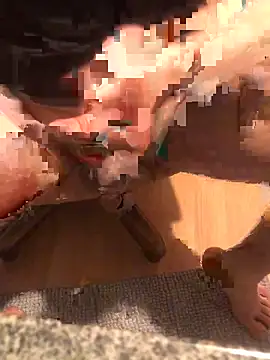 ozzyylove online show from April 18, 6:45 pm