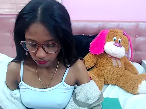 Snapshot of cutedoll4u chatting on March 4, 1:50 pm cutedoll4u online show from March 4, 1:50 pm