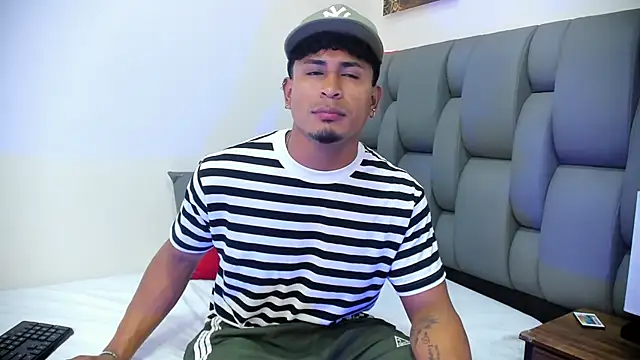 Sebas Backwood online show from February 18, 7:21 pm