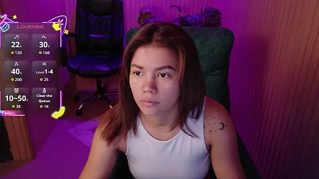 Alessia Monroe  online show from June 12, 8:19 pm