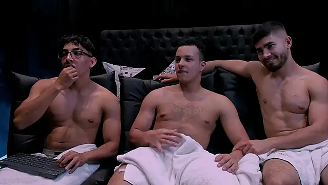 sexy friendss online show from February 18, 12:50 am