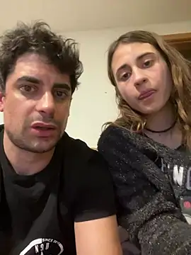 Snapshot of Katrucha2 chatting on February 18, 1:01 am Katrucha2 online show from February 18, 1:01 am