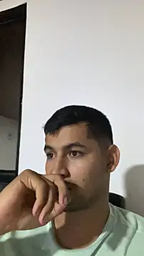 Snapshot of walterktm chatting on February 24, 3:48 am walterktm online show from February 24, 3:48 am