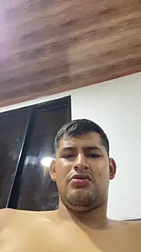 Snapshot of walterktm chatting on March 27, 4:07 am walterktm online show from March 27, 4:07 am