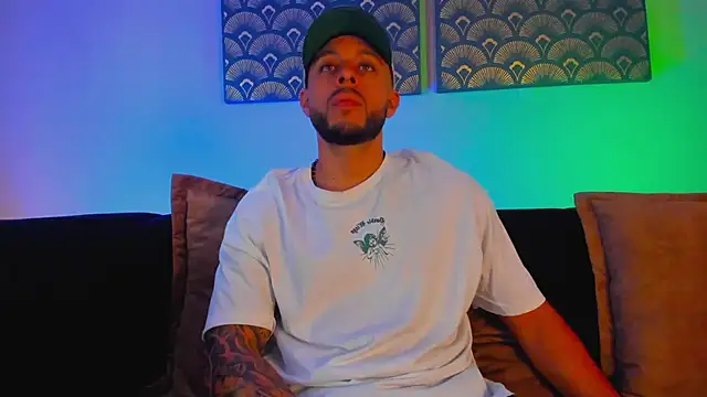 Snapshot of Daniel_kingx chatting on March 21, 1:16 pm Daniel kingx online show from March 21, 1:16 pm