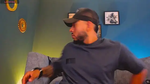 Snapshot of Daniel_kingx chatting on March 28, 1:33 pm Daniel kingx online show from March 28, 1:33 pm