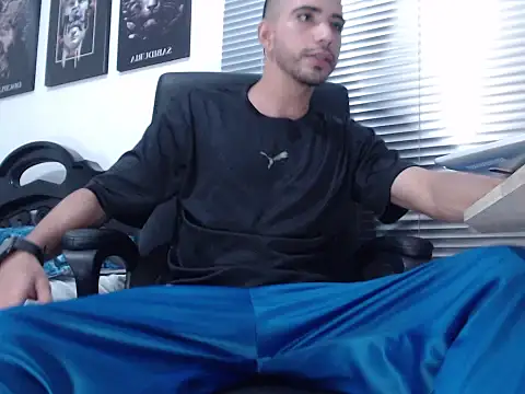 Kratoswolf online show from March 5, 11:01 pm