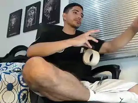 Snapshot of Kratoswolf chatting on July 28, 2:13 pm Kratoswolf online show from July 28, 2:13 pm