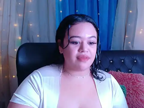 Snapshot of deva_big chatting on March 3, 9:53 pm deva big online show from March 3, 9:53 pm