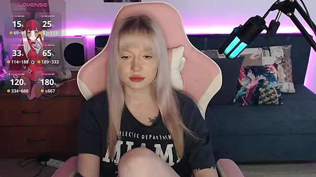 Snapshot of fantasy_lisaa chatting on April 11, 10:47 pm fantasy lisaa online show from April 11, 10:47 pm