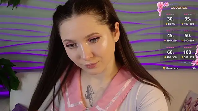 Snapshot of Tiny_BunnyX chatting on March 6, 6:10 am Tiny BunnyX online show from March 6, 6:10 am