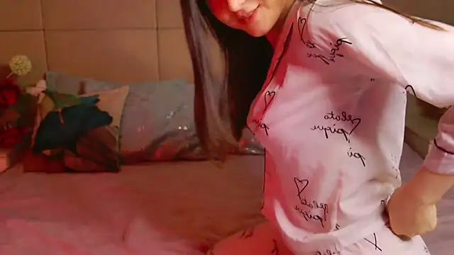 Snapshot of Tiny_BunnyX chatting on March 20, 5:56 am Tiny BunnyX online show from March 20, 5:56 am