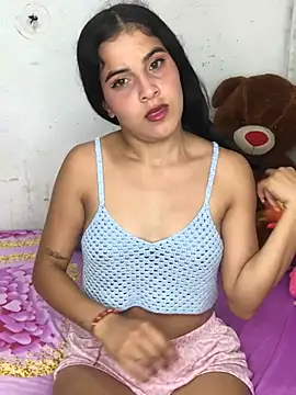 MiaLaus online show from February 18, 6:15 pm