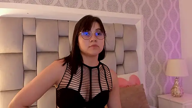 Snapshot of vero_domplay chatting on March 23, 3:21 am vero domplay online show from March 23, 3:21 am