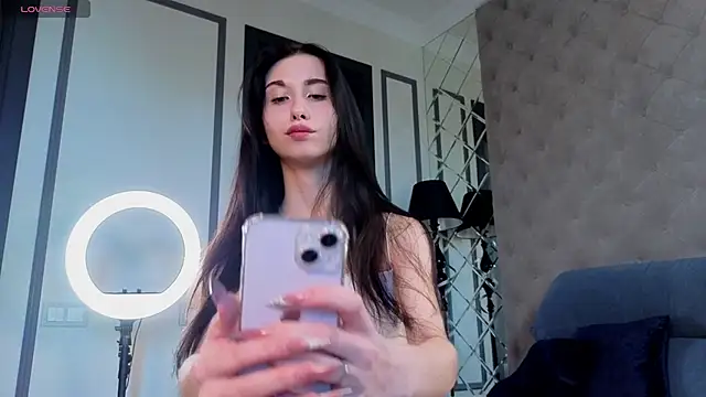 MiguelinaRasmuson online show from March 25, 11:05 am