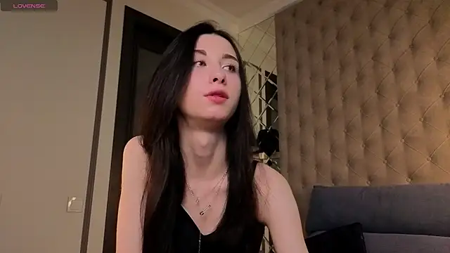 MiguelinaRasmuson online show from April 1, 11:11 am