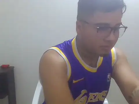 darkseclipses online show from February 19, 5:36 am