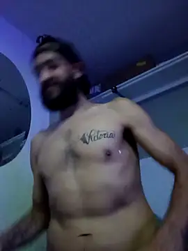 Snapshot of lovelost310 chatting on March 25, 11:27 am lovelost310 online show from March 25, 11:27 am