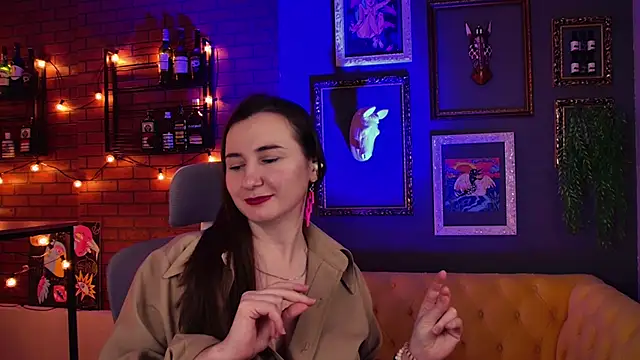 Snapshot of Golden_Dragon chatting on March 6, 12:01 pm Golden Dragon online show from March 6, 12:01 pm