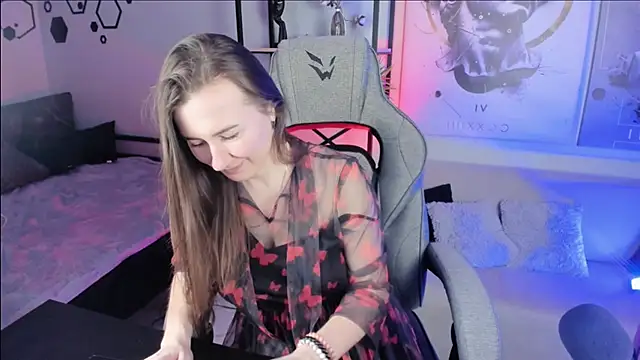 Snapshot of Golden_Dragon chatting on March 27, 9:42 am Golden Dragon online show from March 27, 9:42 am