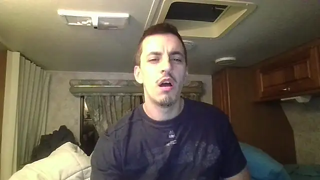 luverrboyy online show from June 25, 5:34 am