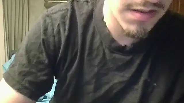 luverrboyy online show from June 30, 3:18 am