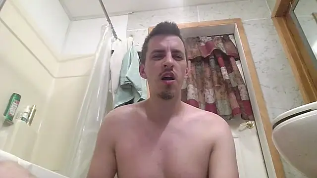 luverrboyy online show from July 2, 3:23 am