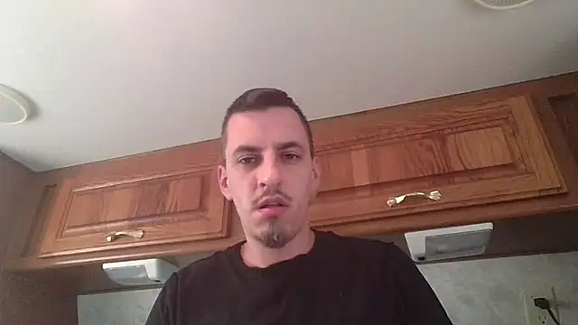 luverrboyy online show from July 14, 1:17 pm
