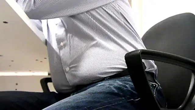 Snapshot of gitano697 chatting on February 18, 1:51 pm gitano697 online show from February 18, 1:51 pm