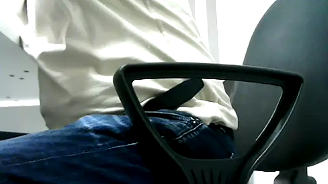 Snapshot of gitano697 chatting on March 31, 3:45 pm gitano697 online show from March 31, 3:45 pm