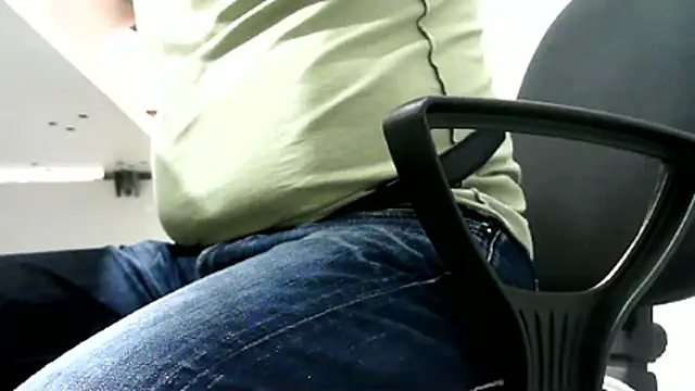 Snapshot of gitano697 chatting on April 14, 3:07 pm gitano697 online show from April 14, 3:07 pm