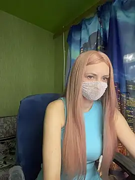 Snapshot of SophieBlackwood chatting on May 31, 7:37 am SophieBlackwood online show from May 31, 7:37 am