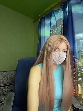 Snapshot of SophieBlackwood chatting on June 10, 6:23 am SophieBlackwood online show from June 10, 6:23 am