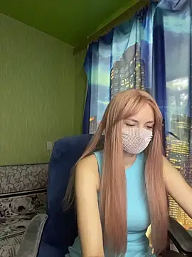 Snapshot of SophieBlackwood chatting on June 14, 6:37 am SophieBlackwood online show from June 14, 6:37 am