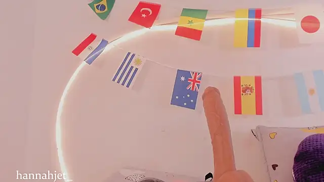 hannah jet online show from July 13, 7:16 pm