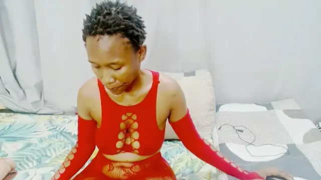 QueenYc online show from March 22, 5:05 pm