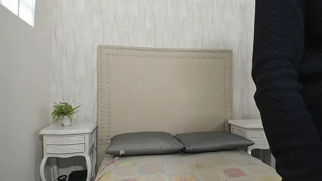 Snapshot of FernandaAvilax chatting on March 4, 8:59 pm FernandaAvilax online show from March 4, 8:59 pm