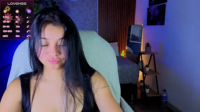 Snapshot of SophyAdams chatting on March 16, 7:29 pm SophyAdams online show from March 16, 7:29 pm