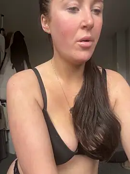 PinkVelvetx online show from May 3, 12:44 pm