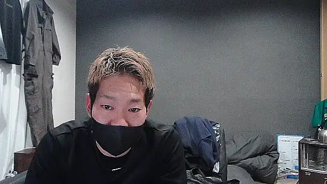 Snapshot of ryuaaaaa chatting on March 4, 5:30 pm ryuaaaaa online show from March 4, 5:30 pm