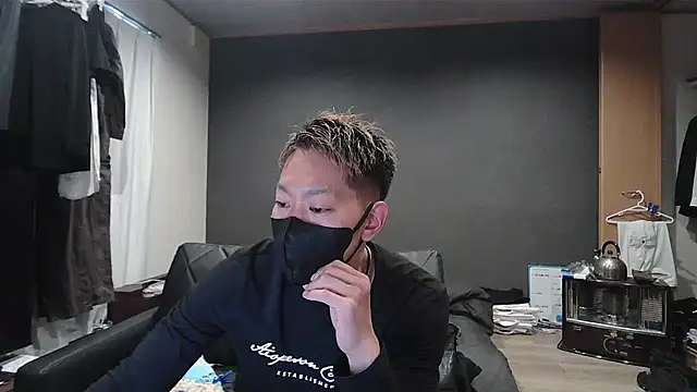 Snapshot of ryuaaaaa chatting on March 11, 7:47 am ryuaaaaa online show from March 11, 7:47 am