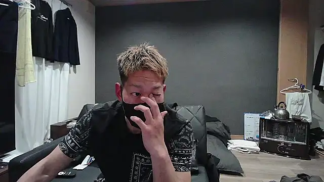 Snapshot of ryuaaaaa chatting on March 12, 4:57 pm ryuaaaaa online show from March 12, 4:57 pm